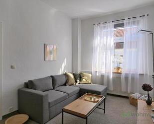 (EF0721_M) Arnstadt: Arnstadt, neu renovierte möblierte Wohnung, Garten am Haus, WLAN und PKW-Stellplatz inkl.
