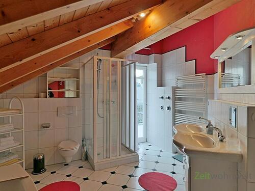 Duche und WC im Bad - 