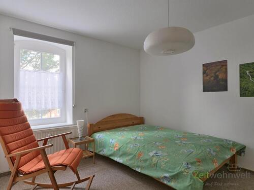 Blick ins Schlafzimmer - Etagenwohnung mit 48,00 m² in Eisenach zur Miete