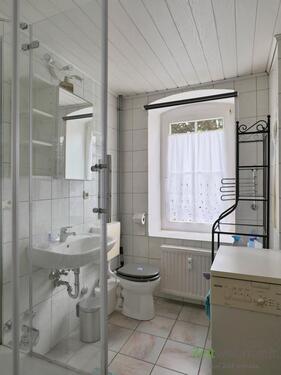 Bad mit Waschmaschine - 