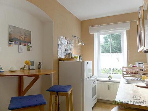 Küche-Blick zum Essplatz - 