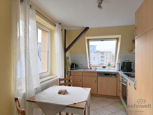 Blick in die Küchennische - 2 Zimmer Etagenwohnung in Dresden