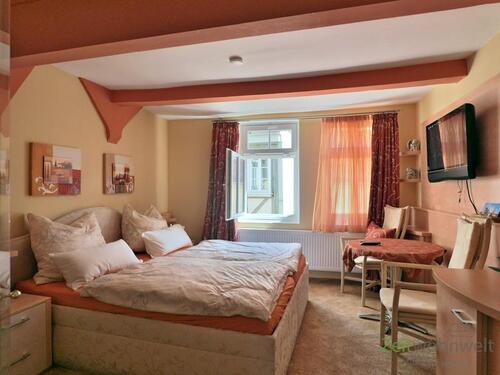 Blick ins Schlafzimmer - 