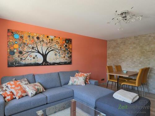 große Sitzecke und Esstisch - Etagenwohnung mit 38,00 m² in Erfurt zur Miete