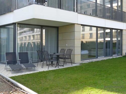 überdachte Terrasse - 