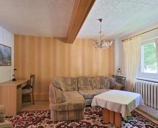 (EF1282_M) Erfurt: Egstedt, kleine möblierte 2-Zimmer-Wohnung, einfacher Standard