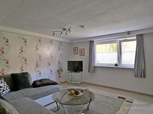 Blick zum TV - (EF0092_M) Göttingen: Herberhausen, preiswerte möblierte Einliegerwohnung mit Dusche, WLAN inklusive