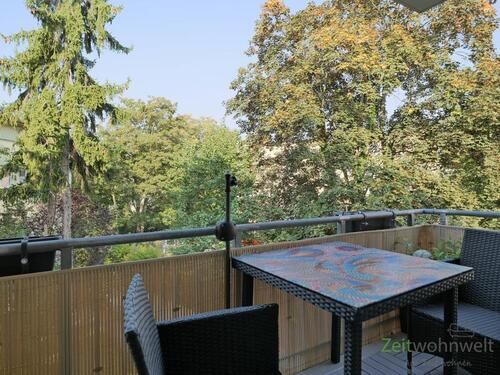 Balkon zur grünen Rückseite - Etagenwohnung mit 52,00 m² in Dresden zur Miete