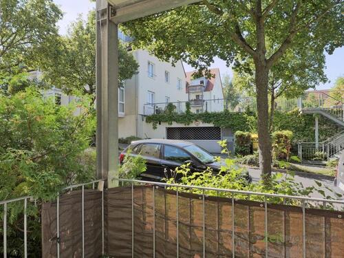 grüner Balkon - 2 Zimmer Etagenwohnung in Dresden