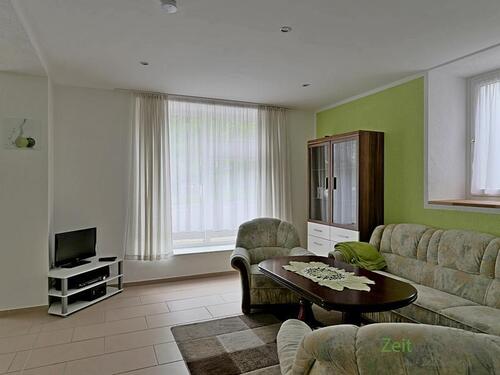 Blick zum TV - 2 Zimmer Etagenwohnung zur Miete in Dresden