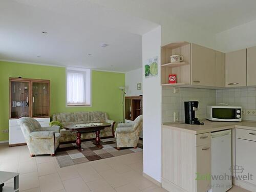 Blick von der Küche zum Wohnzimmer - 