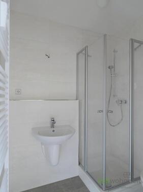 der Spiegel im Bad fehlte noch - 