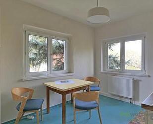 (EF0777_M) Dresden: Briesnitz, Bezug in coole Wohnung im 60er-Jahre-Retro-Loook mit Klavier, Obstgarten und WLAN