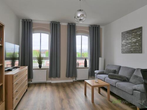 Blick ins Wohnzimmer - (EF1384_M) Erfurt: Krämpfervorstadt, Erstbezug in neu sanierte und neu möblierte 2-Zimmer-Wohnung mit Balkon