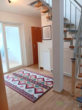 Eingang und Innentrappe - 