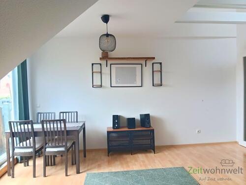 Esstisch vor dem Balkon - Etagenwohnung mit 75,00 m&sup2; in Erfurt zur Miete