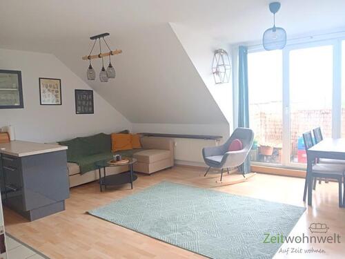 Blick ins Wohnzimmer - 3 Zimmer Etagenwohnung zur Miete in Erfurt