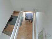 Blick von der Galerie in Wohnzimmer - 