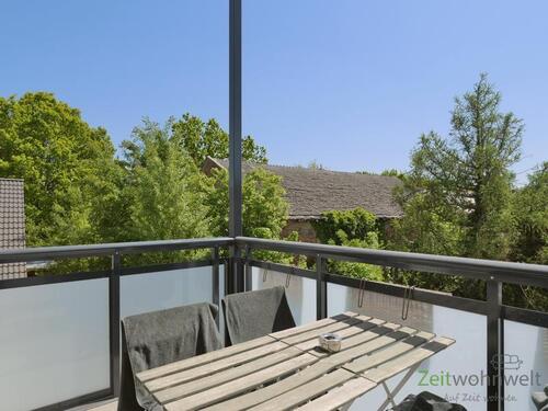 Blick vom Balkon - (EF1273_M) Magdeburg: Irxleben, möbliertes Luxusapartment im 1.Obergeschoss, mit Aufzug, Balkon und PKW-Stellplatz