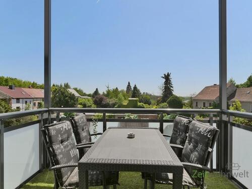 sonniger Balkon - 