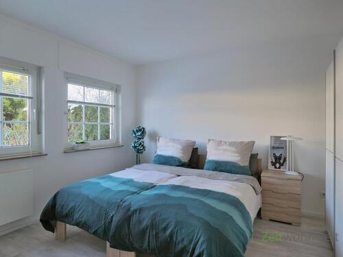 Blick ins Schlafzimmer - 