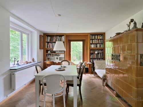 Esstisch im Wohnzimmer - 