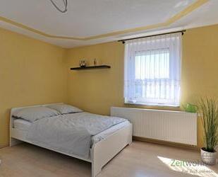 (EF0934_M) Zwickau: Oberplanitz, neu möbliertes Apartment mit Stellplatz, großer Küche, WLAN und eigener Waschmaschine