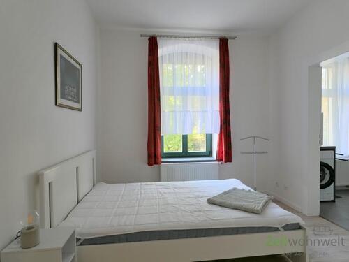 Blick ins Schlafzimmer - 
