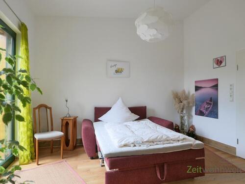 Blick ins Schlafzimmer - 