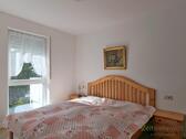 Blick ins Schlafzimmer - 