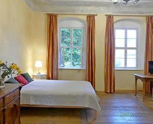 (EF0562_M) Dresden: Helfenberg, möblierte Wohnung im denkmalgeschütztem historischen Schloss, TV, WLAN inkl.