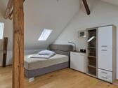 breites Bett - 1 Zimmer Etagenwohnung zur Miete in Pirna