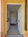 eigener Hauseingang - 