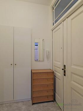 kleiner Wohnungsflur - 
