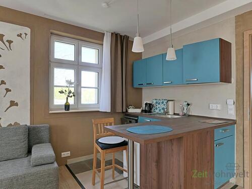 Küchenecke mit Tresen - 1 Zimmer Etagenwohnung in Erfurt