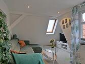 Couch und TV - 1 Zimmer Etagenwohnung zur Miete in Eisenach