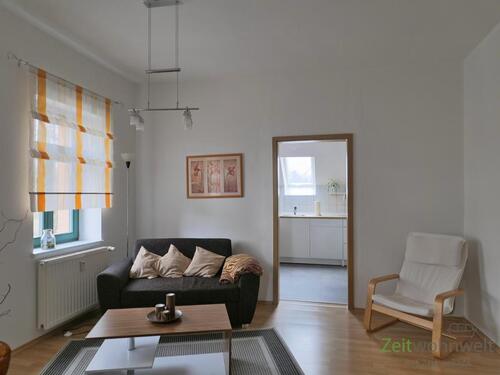 neues Sofa und Sessel - 2 Zimmer Etagenwohnung in Chemnitz