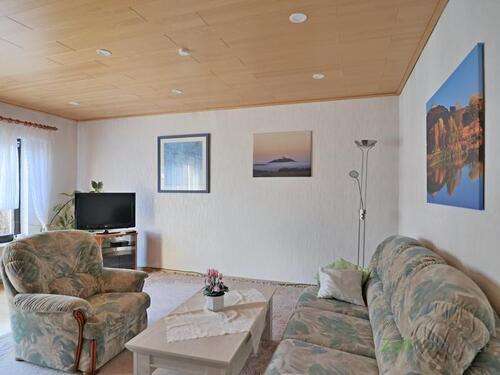 Blick in das Wohnzimmer - 4 Zimmer Haus in Nesse-Apfelstädt
