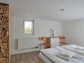 OG, hinteres Schlafzimmer, Kleiderschrank - 