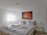 OG, hinteres Schlafzimmer, Doppelbett - 
