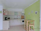 Blick vom Eingang zur Küche - Etagenwohnung mit 45,70 m² in Dresden zur Miete