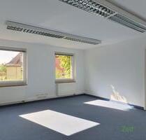 (13649_01) Erfurt: kleine bezugsfertig renovierte 3-Zi-Büroeinheit mit Einbauküche, Dusche, in ruhiger Randlage