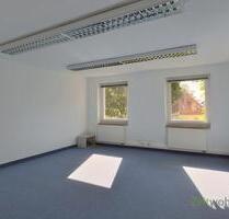 (13649_01) Erfurt: bezugsfertig renovierte, kleine 3-Zi-Büroeinheit mit separater Küche, Dusche, ruhige Randlage