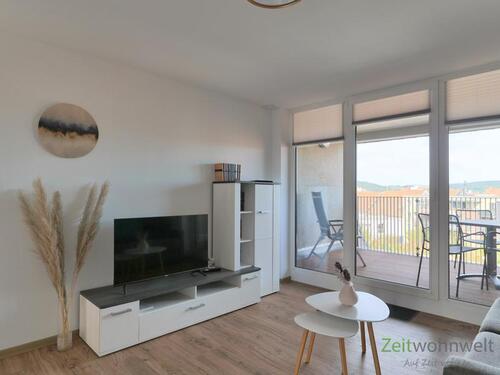 Blick zum TV - 2 Zimmer Etagenwohnung in Eisenach