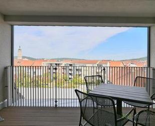 (EF1317_M) Eisenach: Innenstadt, großzügige möblierte Wohnung mit Balkon, Grundreinigung und PKW-Stellplatz inkl.