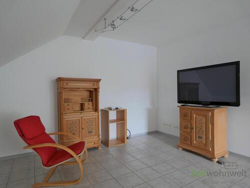 Fernsehsessel und TV - 1 Zimmer Etagenwohnung zur Miete in Künzell