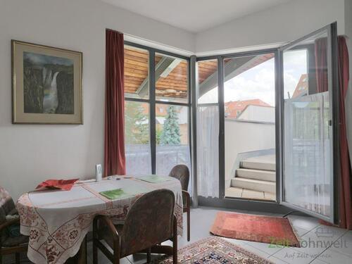 Blick zum Terrassenausgang - Etagenwohnung mit 60,00 m&sup2; in Erfurt zur Miete