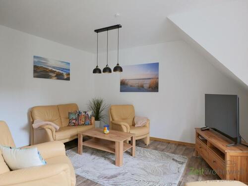 Blick ins Wohnzimmer - (EF1331_M) Erfurt: Löbervorstadt, möblierte Wohnung mit separatem Esszimmer und großer Veranda