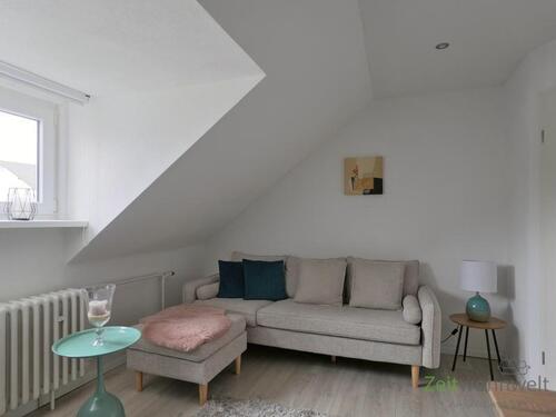 gemütliches Sofa - 3 Zimmer Etagenwohnung in Kassel