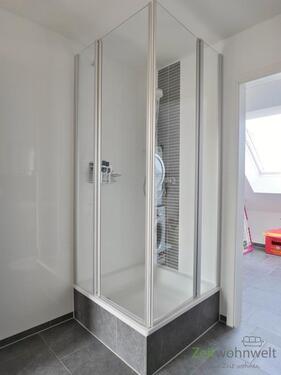 Dusche im kleinen Bad - 